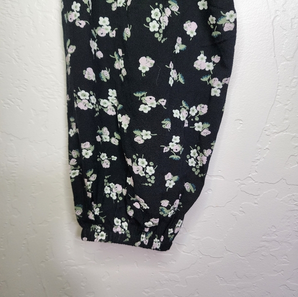 NEW BP Black Kasey Ditsy Floral Crop Size Small - Picture 7 of 10